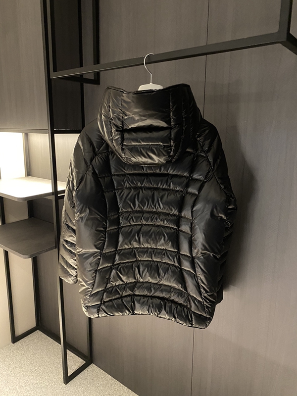 ハイクオリティダウンジャケット着用イメージ